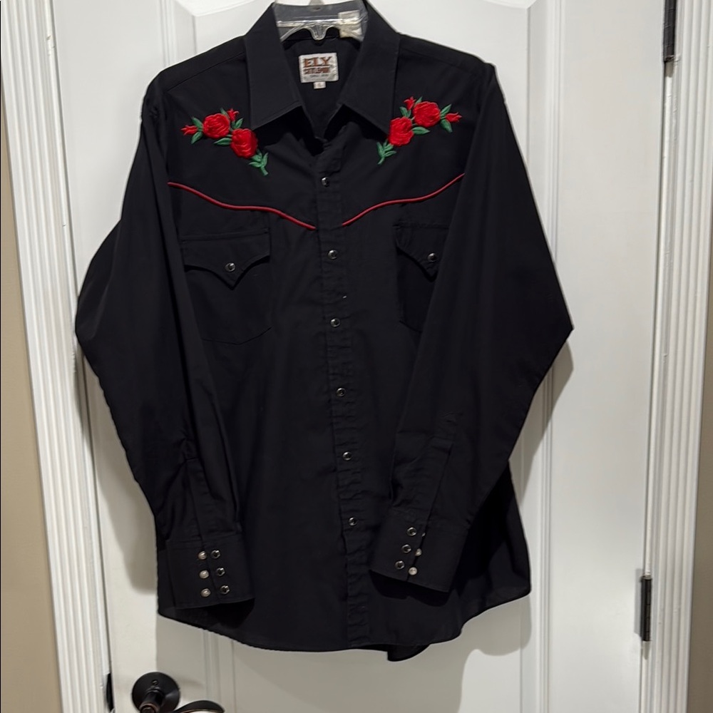 Ely Cattleman Black and Red Casual Button Down Shirt